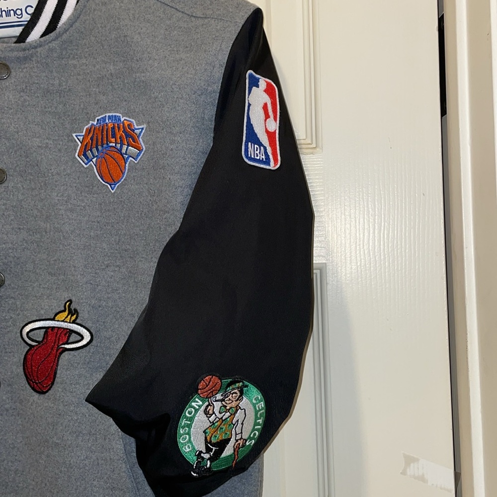 NBA kids jacket - Picture 2 of 11